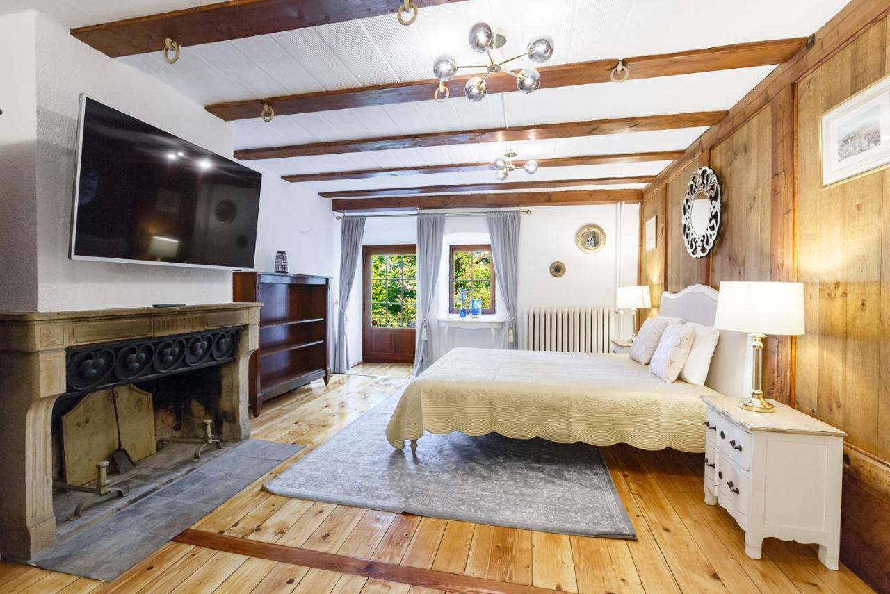 A Castle Spirit Apartment In Chateau Du Chatelard Clarens المظهر الخارجي الصورة